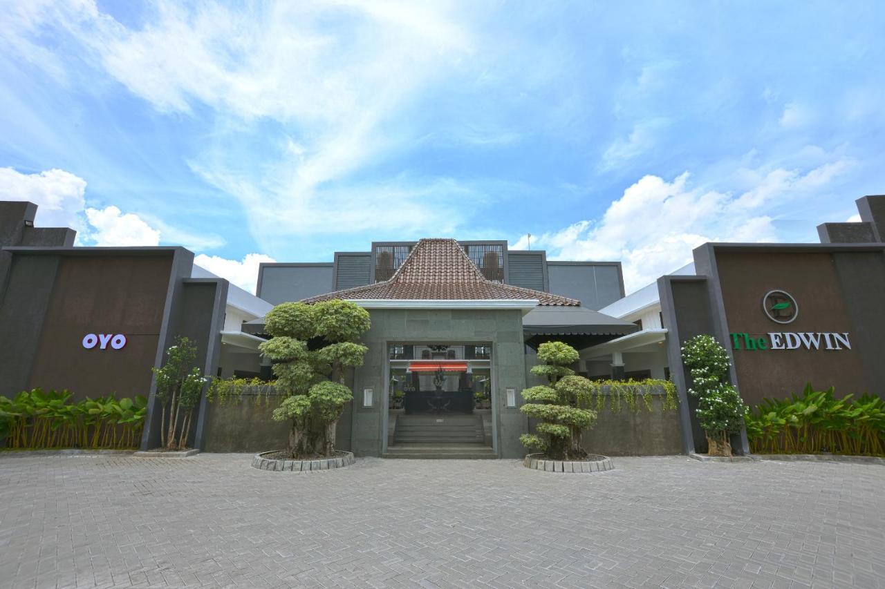 The Edwin Syariah Hotel Ngabean Ngoại thất bức ảnh