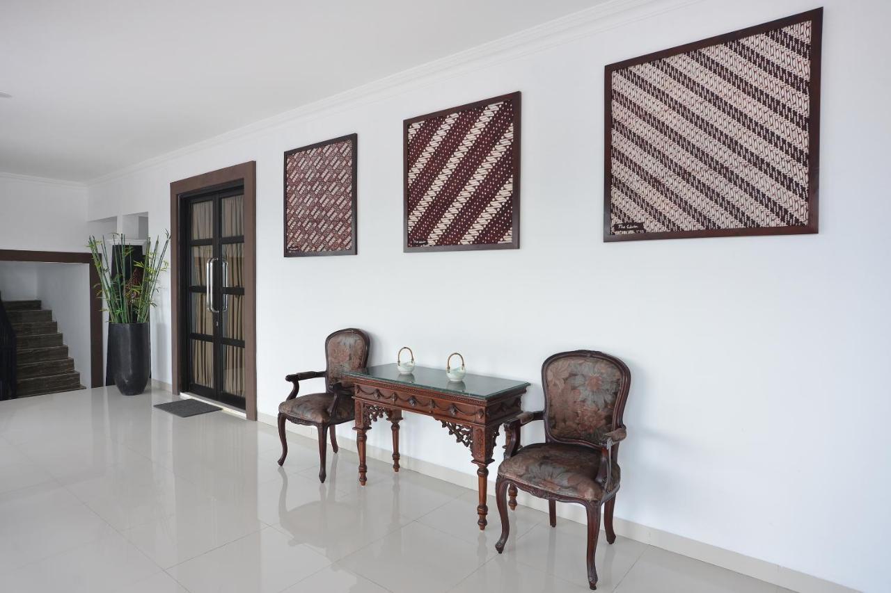 The Edwin Syariah Hotel Ngabean Ngoại thất bức ảnh