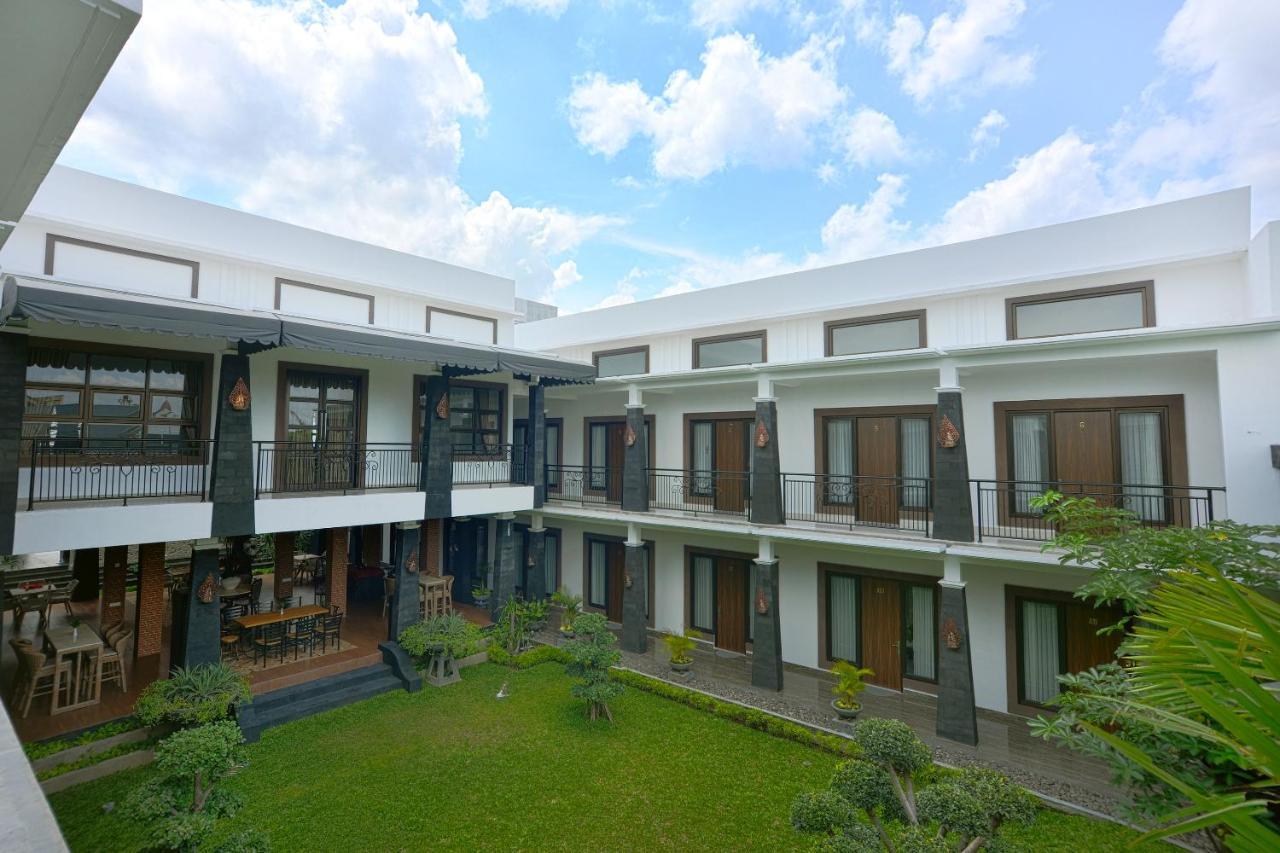 The Edwin Syariah Hotel Ngabean Ngoại thất bức ảnh