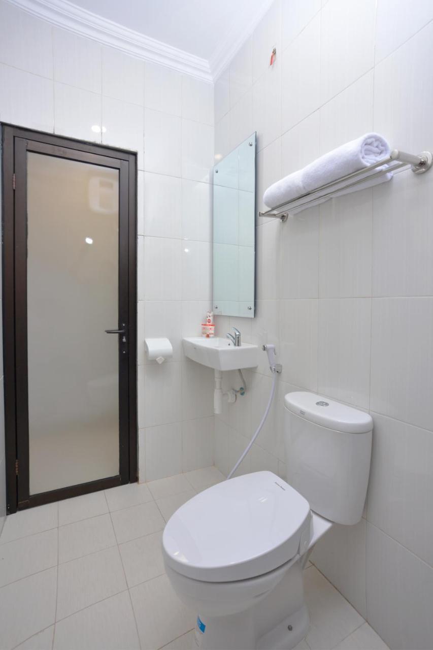 The Edwin Syariah Hotel Ngabean Ngoại thất bức ảnh