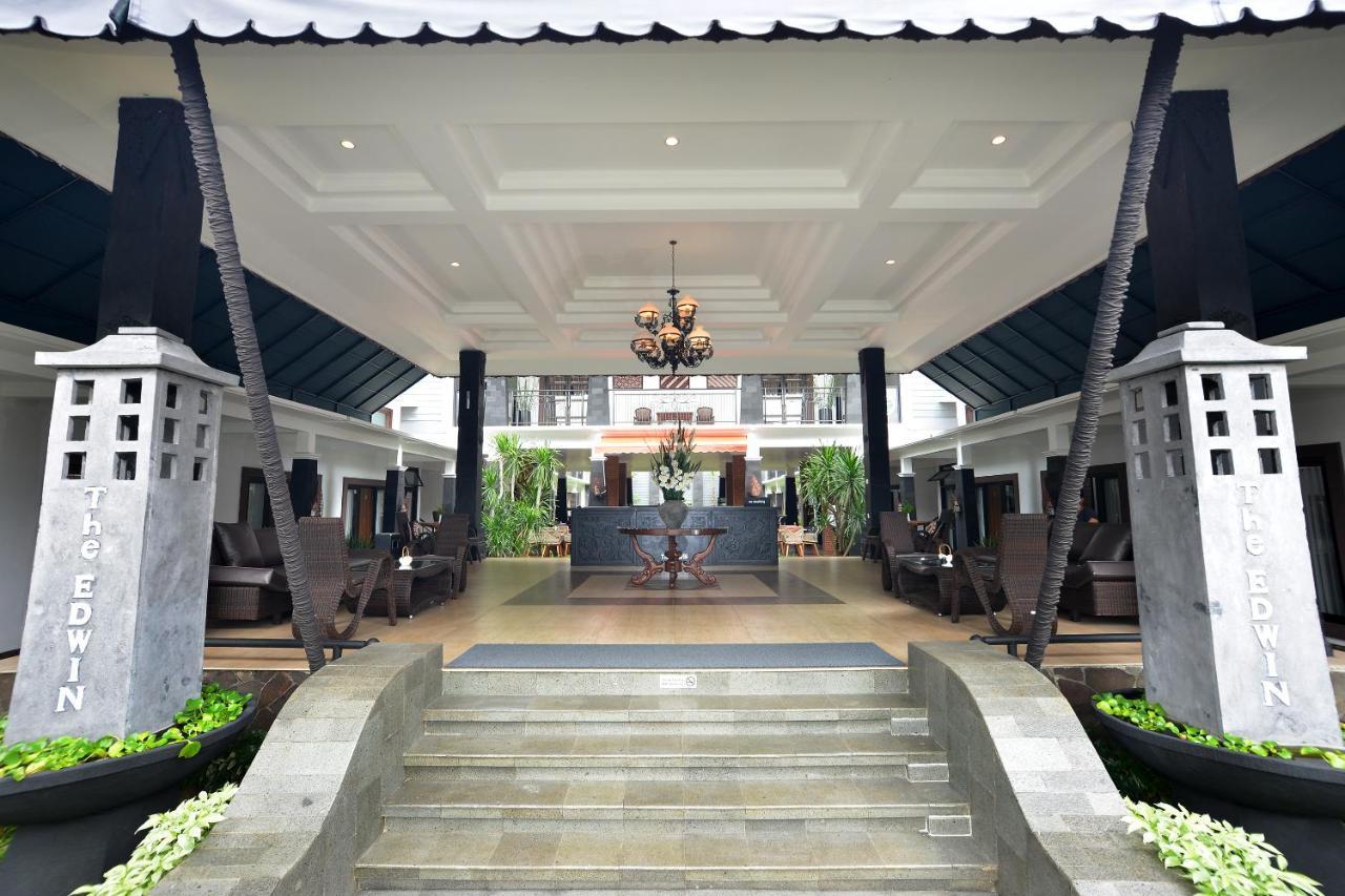 The Edwin Syariah Hotel Ngabean Ngoại thất bức ảnh